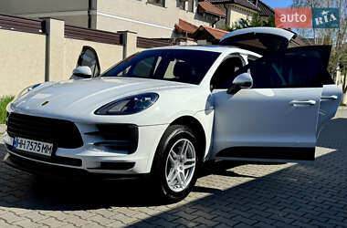 Внедорожник / Кроссовер Porsche Macan 2021 в 