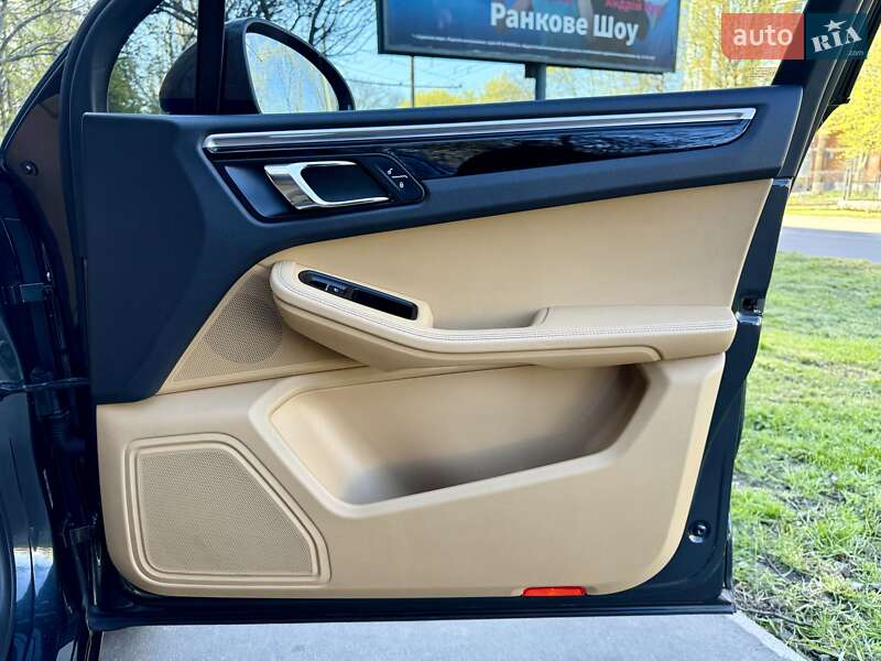 Внедорожник / Кроссовер Porsche Macan 2016 в Одессе фото 30 Внедорожник / Кроссовер Porsche Macan 2016 в Одессе