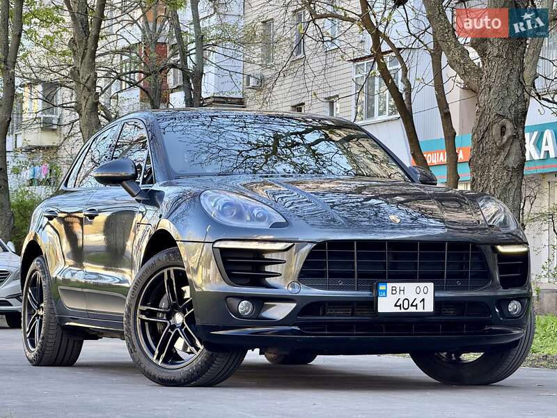 Porsche Macan 2016