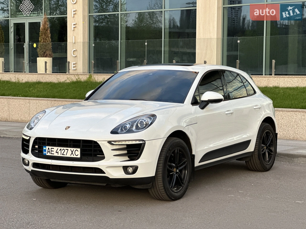 2015 Porsche Macan - мініатюра 23