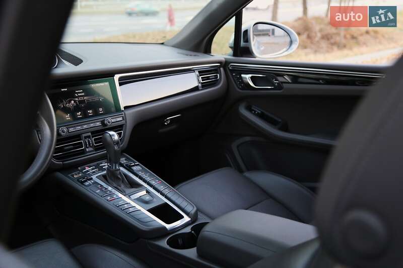 Позашляховик / Кросовер Porsche Macan 2019 в Києві