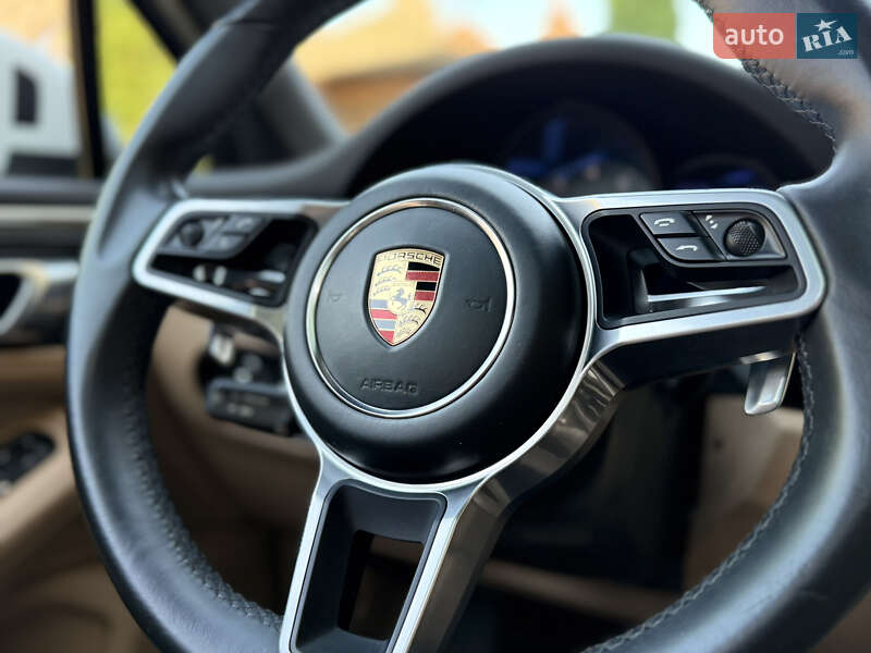 Внедорожник / Кроссовер Porsche Macan 2021 в Черновцах