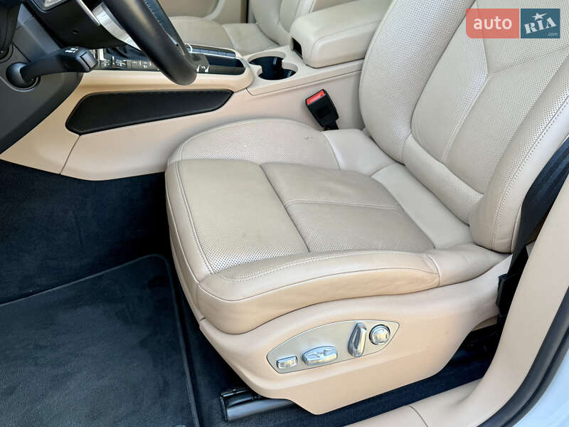 Внедорожник / Кроссовер Porsche Macan 2021 в Черновцах