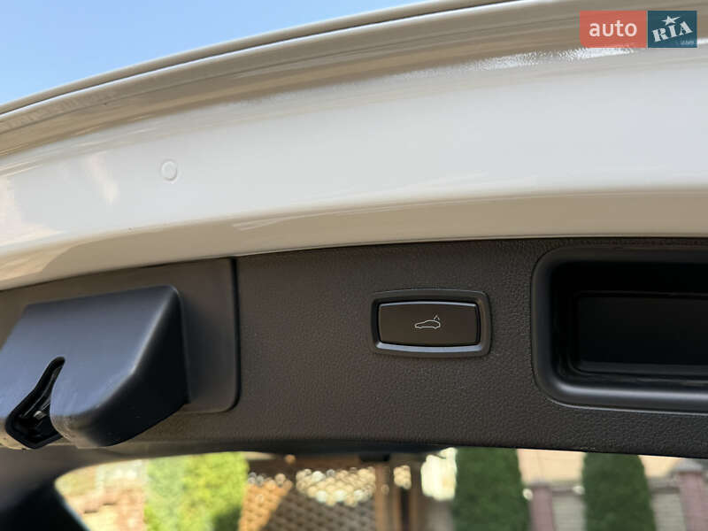 Внедорожник / Кроссовер Porsche Macan 2021 в Черновцах