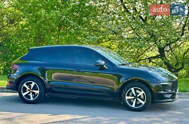 Позашляховик / Кросовер Porsche Macan 2018 в 