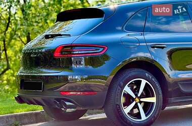 Позашляховик / Кросовер Porsche Macan 2018 в 