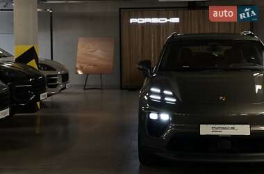 Внедорожник / Кроссовер Porsche Macan 2024 в 