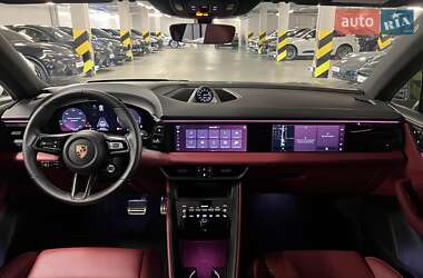 Внедорожник / Кроссовер Porsche Macan 2024 в 
