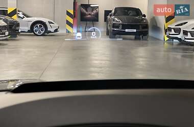 Внедорожник / Кроссовер Porsche Macan 2024 в 