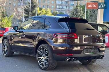 Внедорожник / Кроссовер Porsche Macan 2014 в 