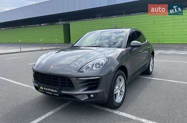 Внедорожник / Кроссовер Porsche Macan 2015 в 