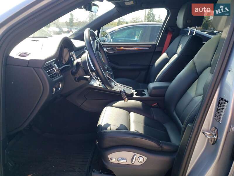 Внедорожник / Кроссовер Porsche Macan 2021 в Киеве