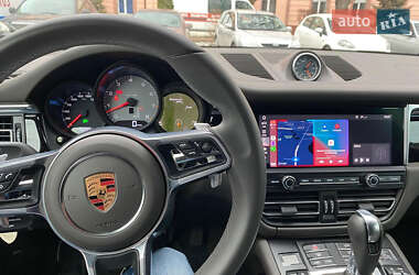 Позашляховик / Кросовер Porsche Macan 2019 в 