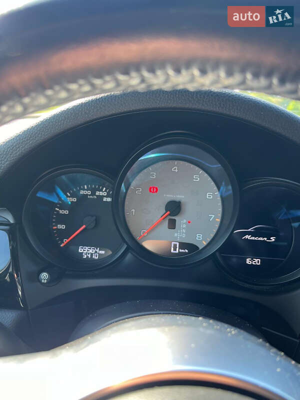Внедорожник / Кроссовер Porsche Macan 2017 в Львове