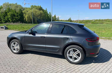 Внедорожник / Кроссовер Porsche Macan 2017 в 