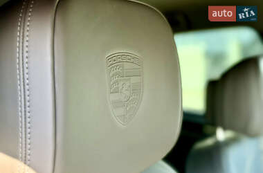 Позашляховик / Кросовер Porsche Macan 2021 в 