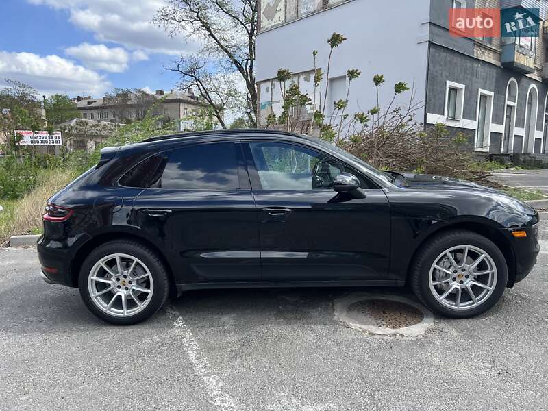 Внедорожник / Кроссовер Porsche Macan 2016 в Днепре