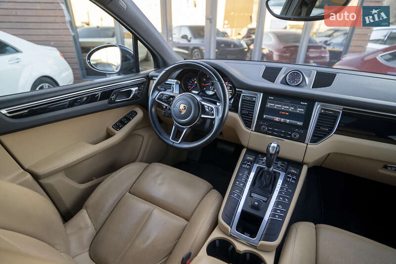 Внедорожник / Кроссовер Porsche Macan 2018 в Киеве фото 25 Внедорожник / Кроссовер Porsche Macan 2018 в Киеве