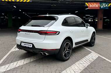 Позашляховик / Кросовер Porsche Macan 2019 в 