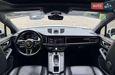 Позашляховик / Кросовер Porsche Macan 2019 в 