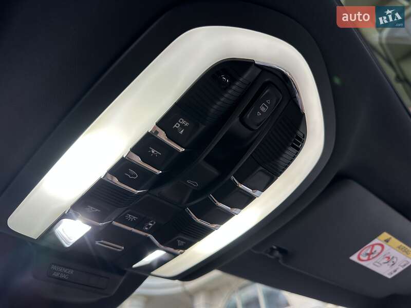 Внедорожник / Кроссовер Porsche Macan 2023 в Киеве