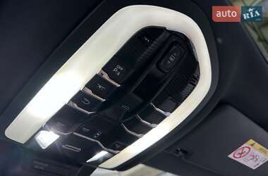 Внедорожник / Кроссовер Porsche Macan 2023 в 