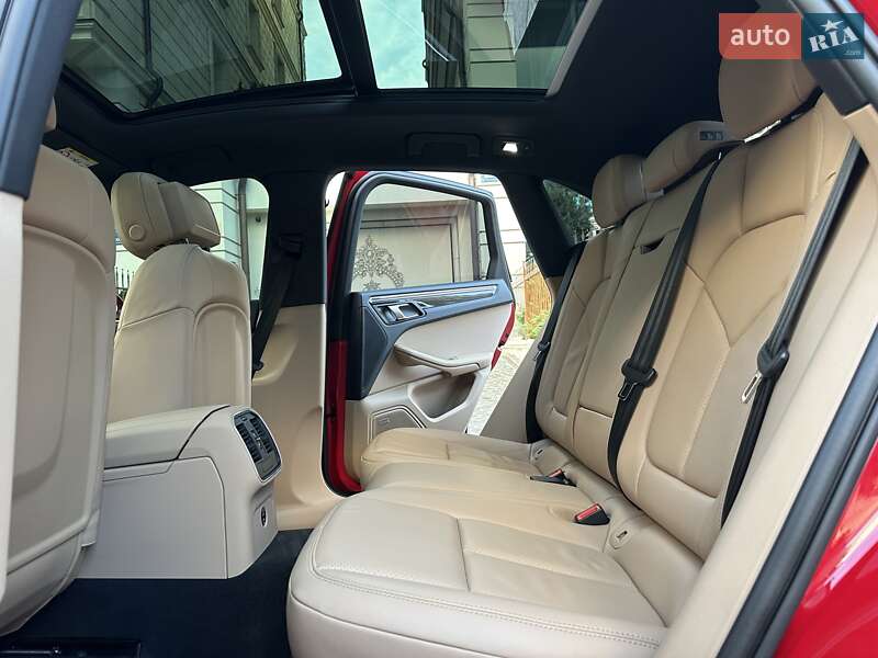 Внедорожник / Кроссовер Porsche Macan 2023 в Киеве