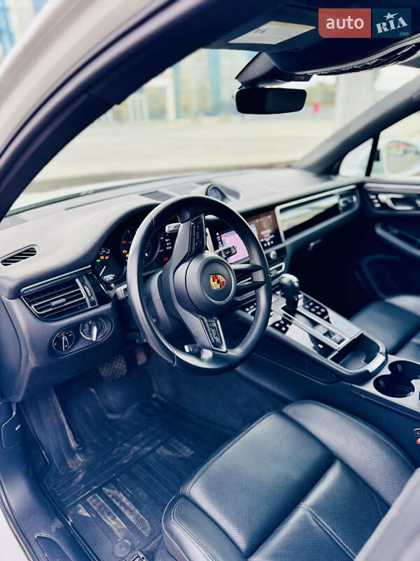 Внедорожник / Кроссовер Porsche Macan 2022 в Киеве