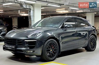 Внедорожник / Кроссовер Porsche Macan 2016 в 