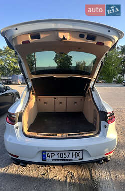 Внедорожник / Кроссовер Porsche Macan 2015 в 