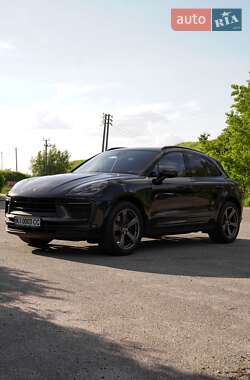 Позашляховик / Кросовер Porsche Macan 2023 в 