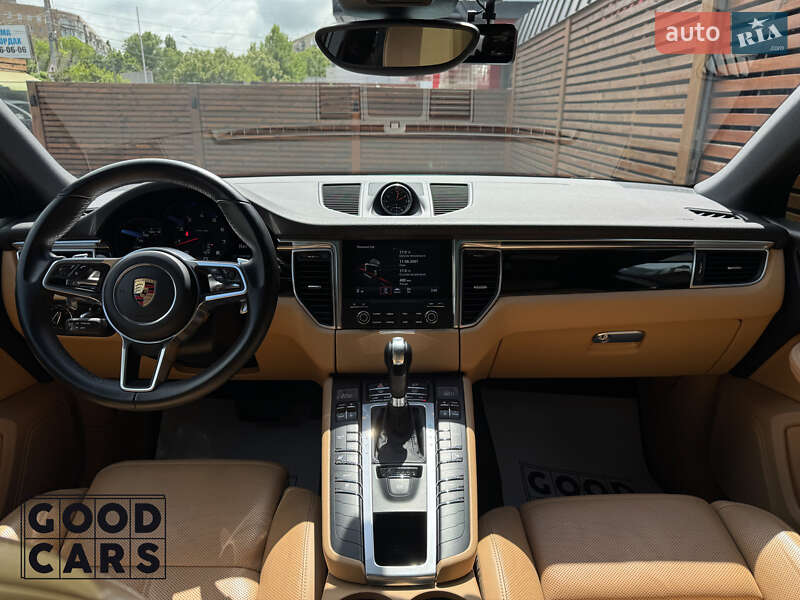 Внедорожник / Кроссовер Porsche Macan 2017 в Одессе