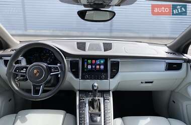 Внедорожник / Кроссовер Porsche Macan 2017 в 