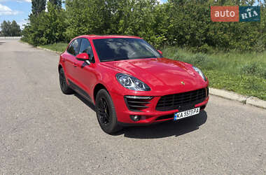 Внедорожник / Кроссовер Porsche Macan 2018 в 