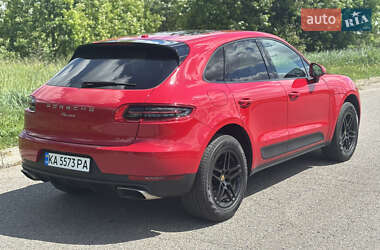 Внедорожник / Кроссовер Porsche Macan 2018 в 