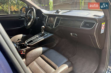 Внедорожник / Кроссовер Porsche Macan 2014 в 