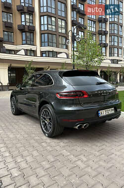 Внедорожник / Кроссовер Porsche Macan 2016 в 