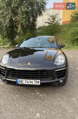 Внедорожник / Кроссовер Porsche Macan 2015 в 