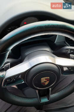 Внедорожник / Кроссовер Porsche Macan 2015 в 