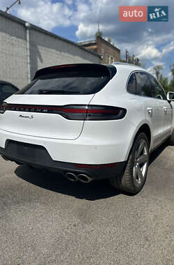 Внедорожник / Кроссовер Porsche Macan 2019 в 