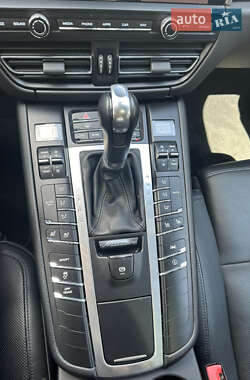 Внедорожник / Кроссовер Porsche Macan 2019 в 