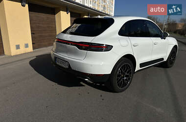 Внедорожник / Кроссовер Porsche Macan 2018 в 