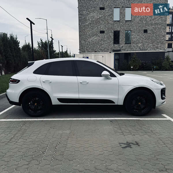 Внедорожник / Кроссовер Porsche Macan 2020 в Киеве