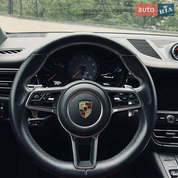 Внедорожник / Кроссовер Porsche Macan 2020 в Киеве