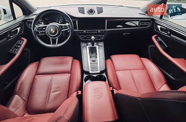 Внедорожник / Кроссовер Porsche Macan 2020 в 