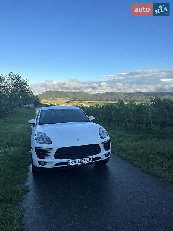 Внедорожник / Кроссовер Porsche Macan 2015 в Киеве