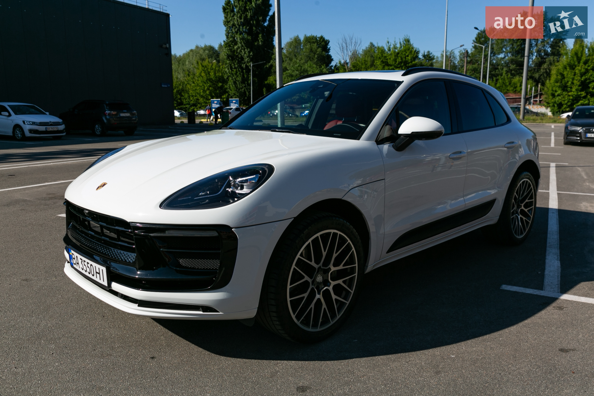 2020 Porsche Macan - мініатюра 10