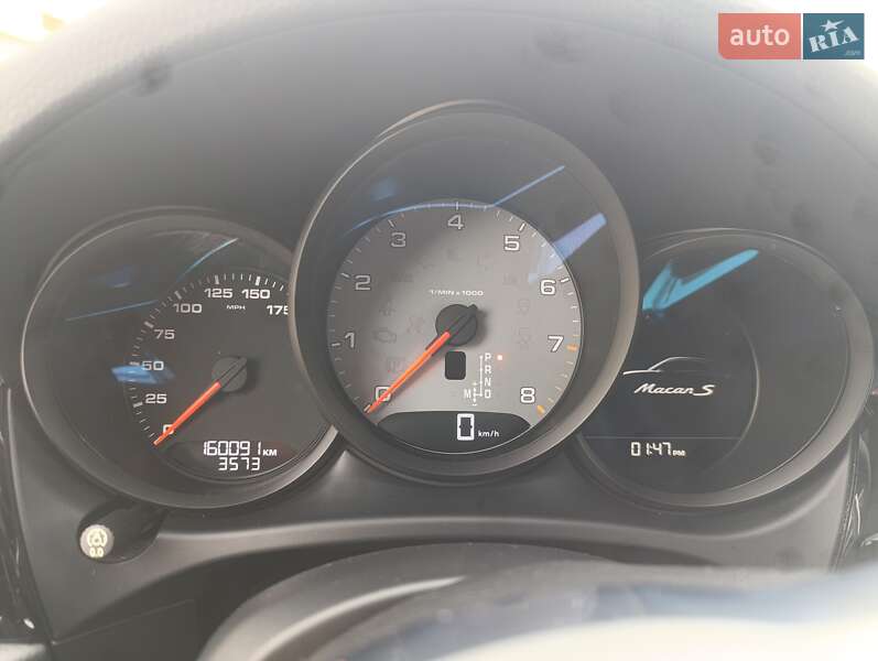Внедорожник / Кроссовер Porsche Macan 2015 в Киеве фото 12 Внедорожник / Кроссовер Porsche Macan 2015 в Киеве