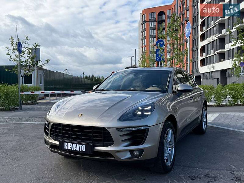 Внедорожник / Кроссовер Porsche Macan 2014 в Киеве