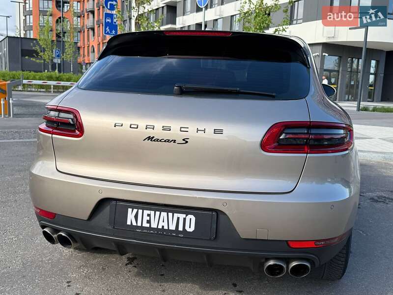 Внедорожник / Кроссовер Porsche Macan 2014 в Киеве